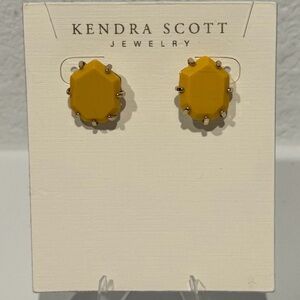 💛Kendra Scott Morgan Studs (Yellow Magnesite) HTF/RARE/RETIRED💛